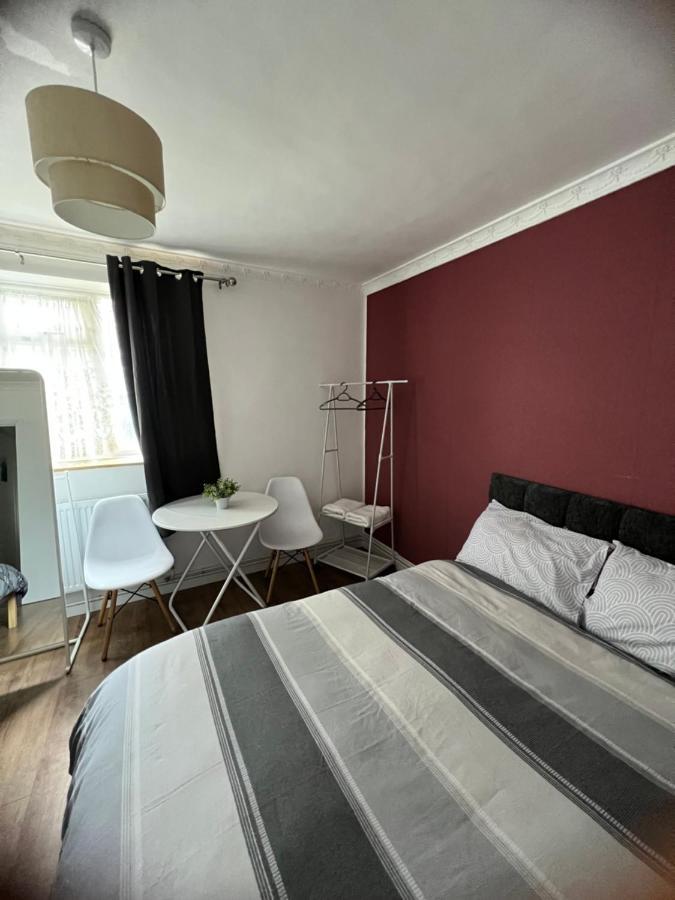 Large Room With Two Bed In Central London Bagian luar foto